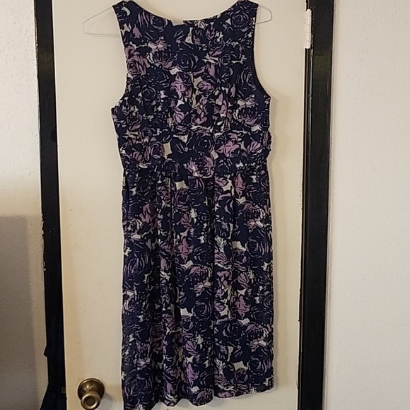 Dress - Picture 4 of 6